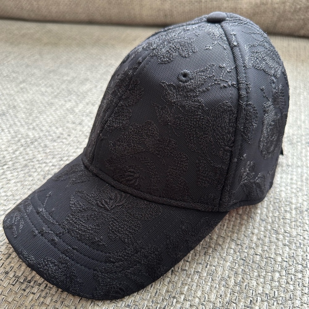 Lululemon Women’s Flower Embroidered Dad Hat in Black